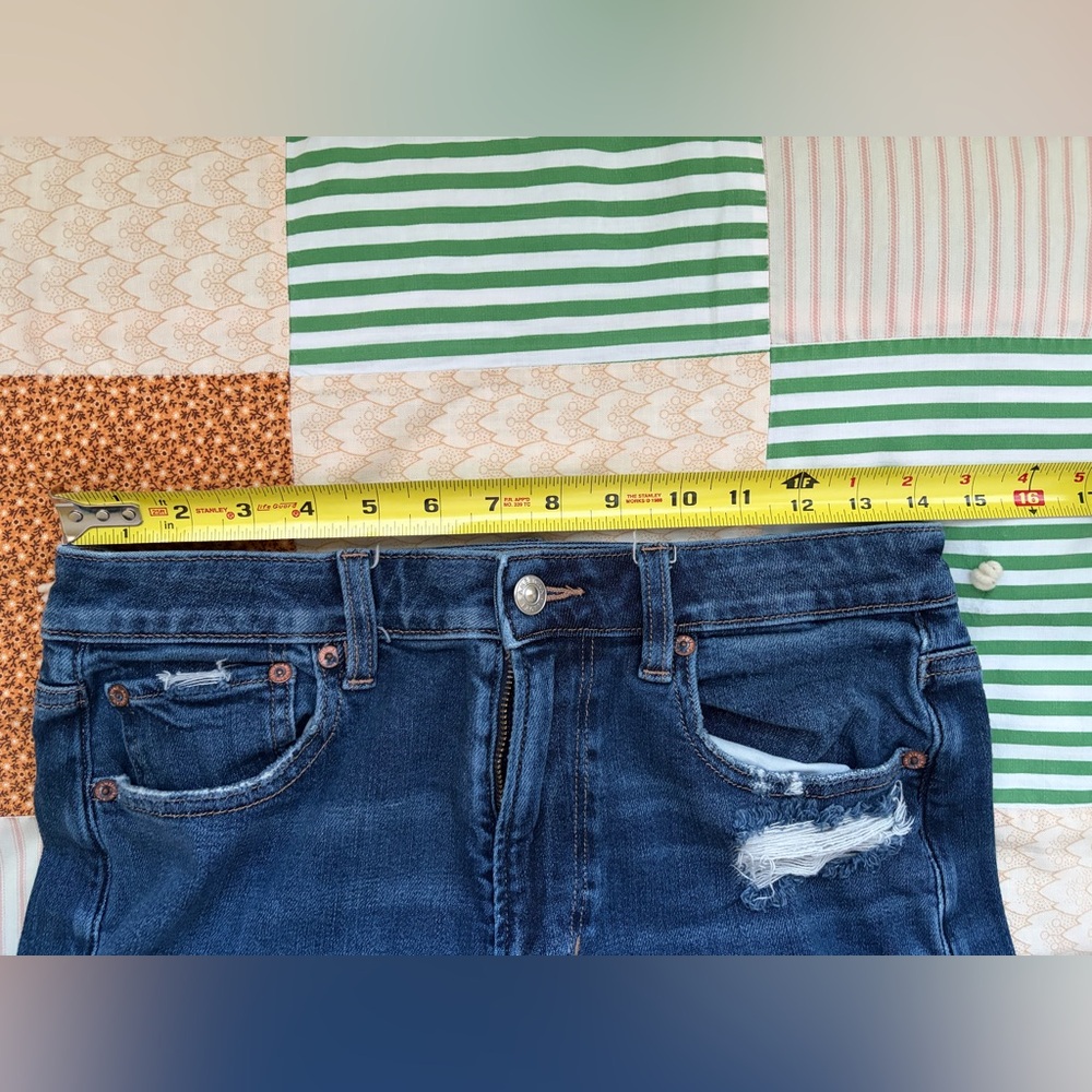 American Eagle Destroyed Super High Rise Baggy Wide Leg Jeans Short* - Picture 6 of 11